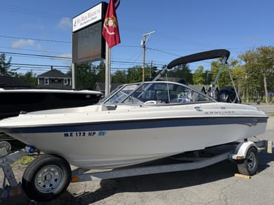 BOATZON | Bayliner BOW RIDER 2011