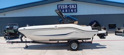 BOATZON | Bayliner D20 2026