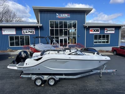 BOATZON | Bayliner D22 2026