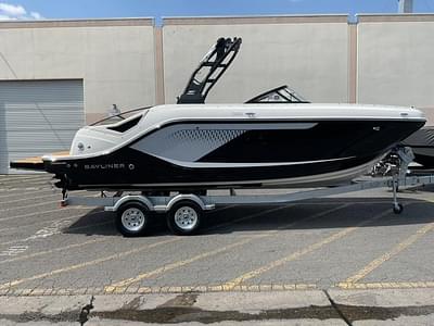 BOATZON | Bayliner D22I 2025 BOATZON | Bayliner D22I 2025