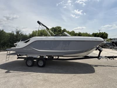 BOATZON | Bayliner D22I 2027