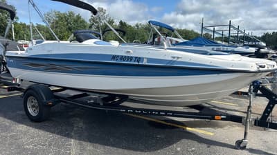 BOATZON | Bayliner DB197 2012