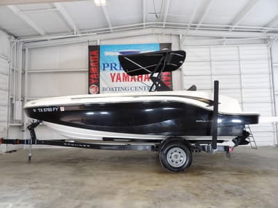 BOATZON | Bayliner DX 2050 2020