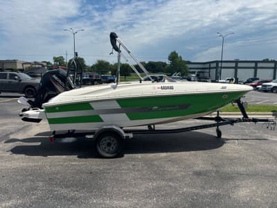 BOATZON | Bayliner E16 2016