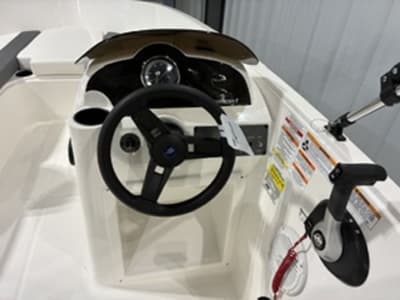 BOATZON | Bayliner E16 2026 BOATZON | Bayliner E16 2026