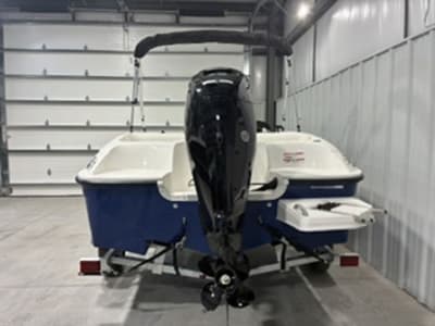 BOATZON | Bayliner E16 2026 BOATZON | Bayliner E16 2026