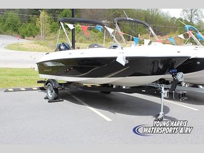 BOATZON | Bayliner E18 2025 BOATZON | Bayliner E18 2025