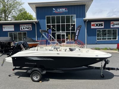BOATZON | Bayliner E18 2026
