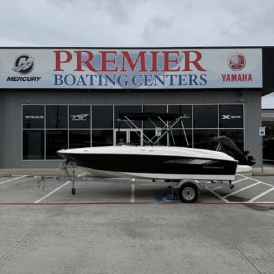 BOATZON | Bayliner E18LE 2025
