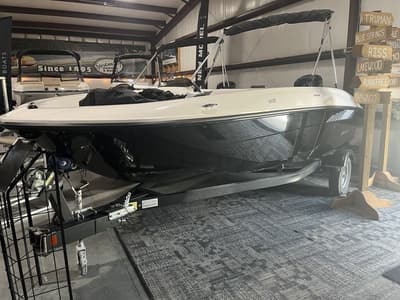 BOATZON | Bayliner Element E18 2026