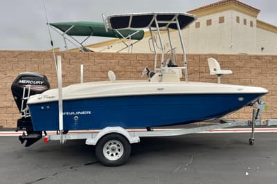 BOATZON | Bayliner Element F18 2017