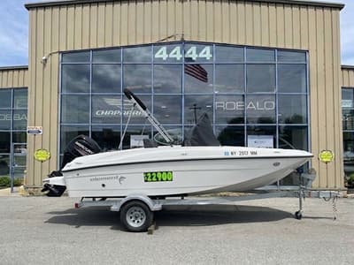 BOATZON | Bayliner Element F18 Center Console 2017