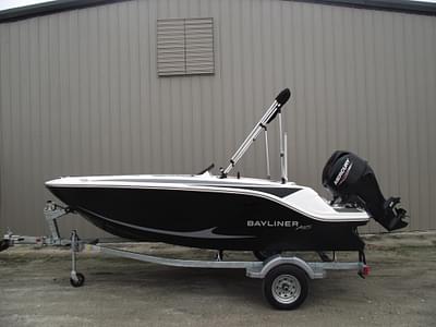 BOATZON | Bayliner Element M15 2025 BOATZON | Bayliner Element M15 2025