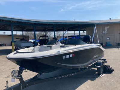 BOATZON | Bayliner Element M17 2022