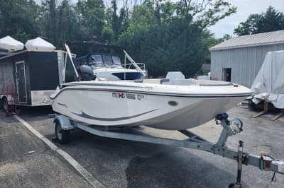 BOATZON | Bayliner Element M17 2023
