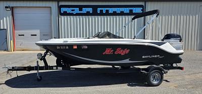 BOATZON | Bayliner Element M17 2024 BOATZON | Bayliner Element M17 2024