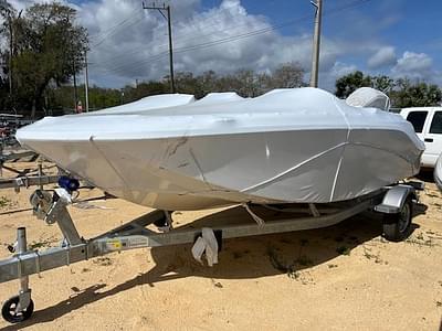 BOATZON | Bayliner Element M17 2025