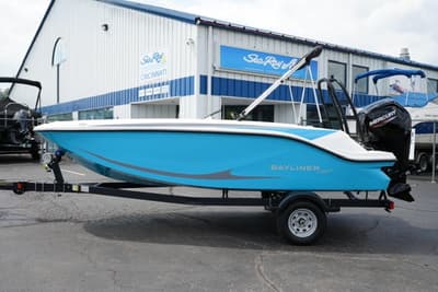 BOATZON | Bayliner In Stock Now M Series M17 2026