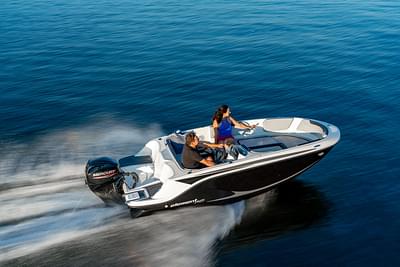 BOATZON | Bayliner M15 2024