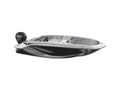 BOATZON | Bayliner M17 2026