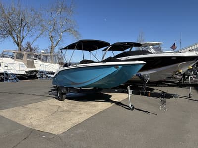 BOATZON | Bayliner M19 2024