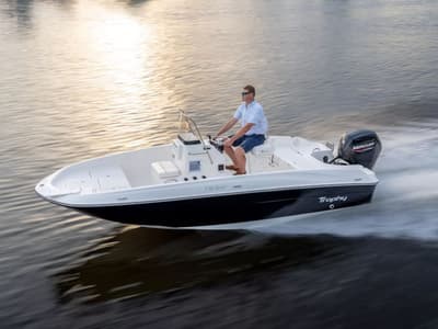 BOATZON | Bayliner T18 2026