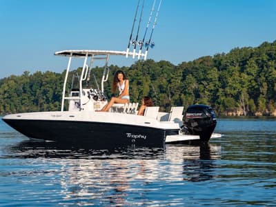BOATZON | Bayliner T18 2026