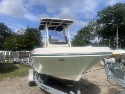 BOATZON | Bayliner T20CC 2021