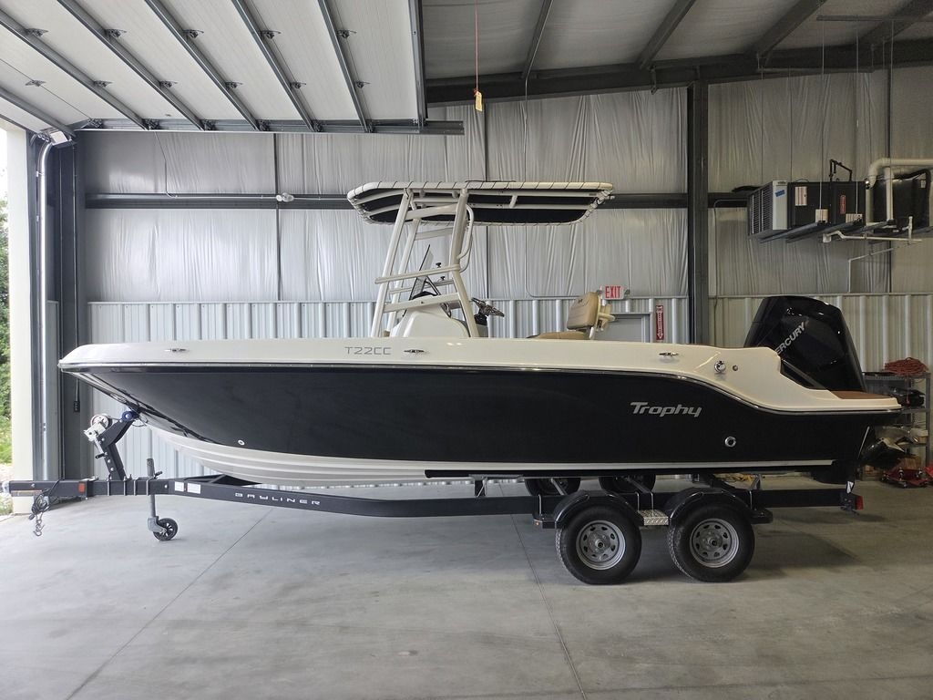 2023 Trophy T22CC - Sold Boat