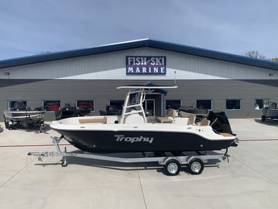 BOATZON | Bayliner T22CC 2026