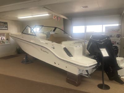 BOATZON | Bayliner Trophy Series Side Console T22SC 2025