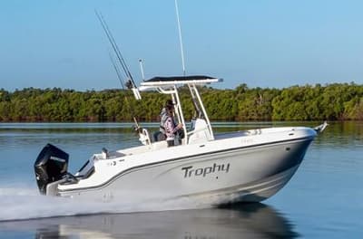 BOATZON | Bayliner Trophy Series T24CC 2025