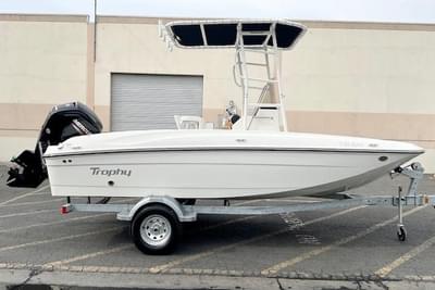 BOATZON | Bayliner Trophy T18 2025