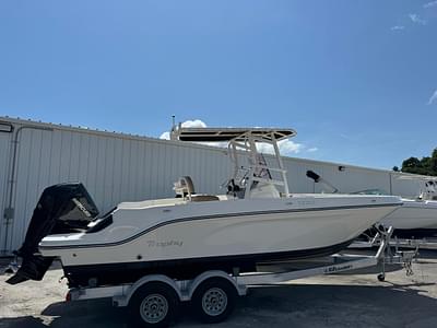 BOATZON | Bayliner Trophy T22CC 2021