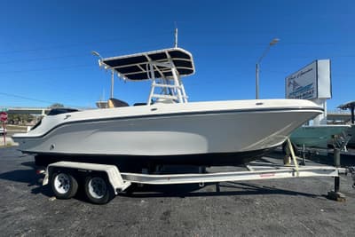 BOATZON | Bayliner Trophy T22CC 2021