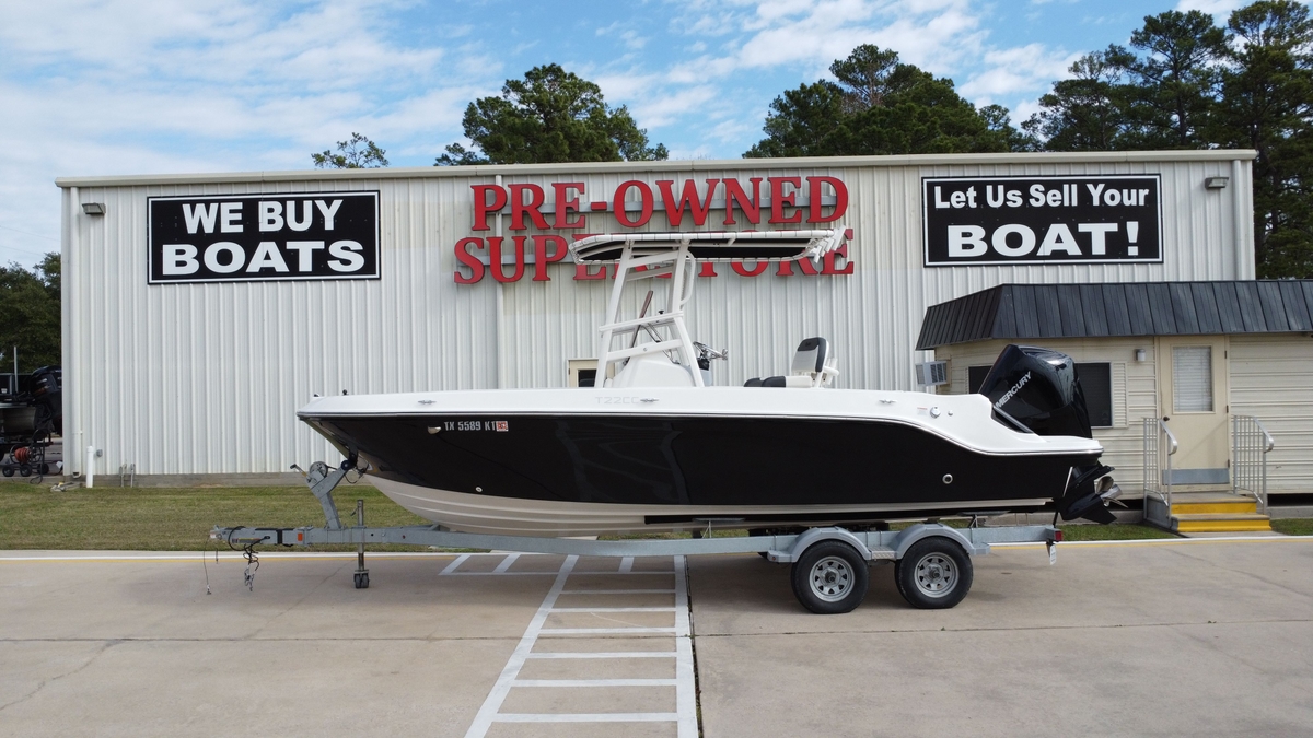 2022 Bayliner Trophy T22CC - Sold Boat