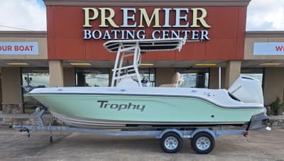 BOATZON | Bayliner Trophy T22CC 2026