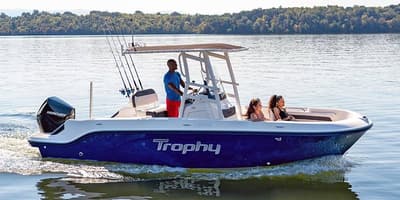 BOATZON | Bayliner TROPHY T22CC 2026