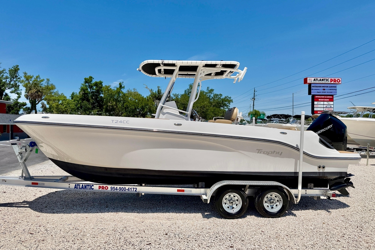 2023 Bayliner Trophy T24CC - Sold Boat