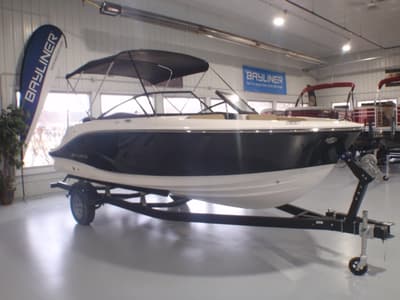 BOATZON | Bayliner V Series V20 Outboard 2025