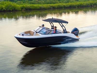 BOATZON | Bayliner V20 2026