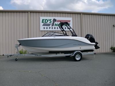 BOATZON | Bayliner V20 Bowrider Boat 2026 BOATZON | Bayliner V20 Bowrider Boat 2026