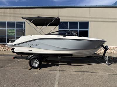 BOATZON | Bayliner V20I 2026