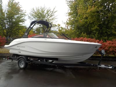 BOATZON | Bayliner V20I 2026