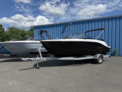 BOATZON | Bayliner V20i 2026