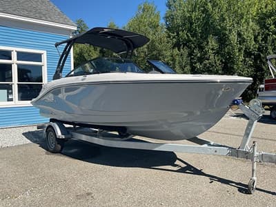 BOATZON | Bayliner V20i 2026