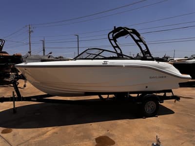 BOATZON | Bayliner V20I 2027