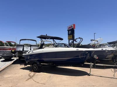 BOATZON | Bayliner VR4 Bowrider 2022