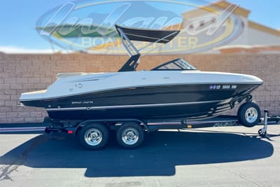 BOATZON | Bayliner VR4 Bowrider IO 2016