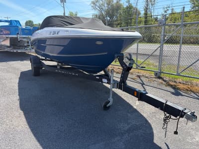 BOATZON | Bayliner VR4 Bowrider IO 2018 BOATZON | Bayliner VR4 Bowrider IO 2018